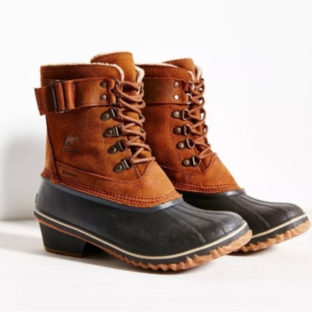 Sorel winter fancy lace up boots duck‎ boots size 8.5